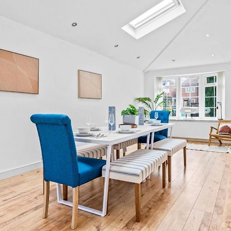 Spacious 5 Bedroom House ノッティンガム エクステリア 写真
