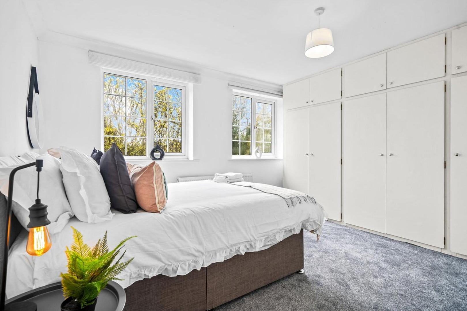 Spacious 5 Bedroom House ノッティンガム エクステリア 写真