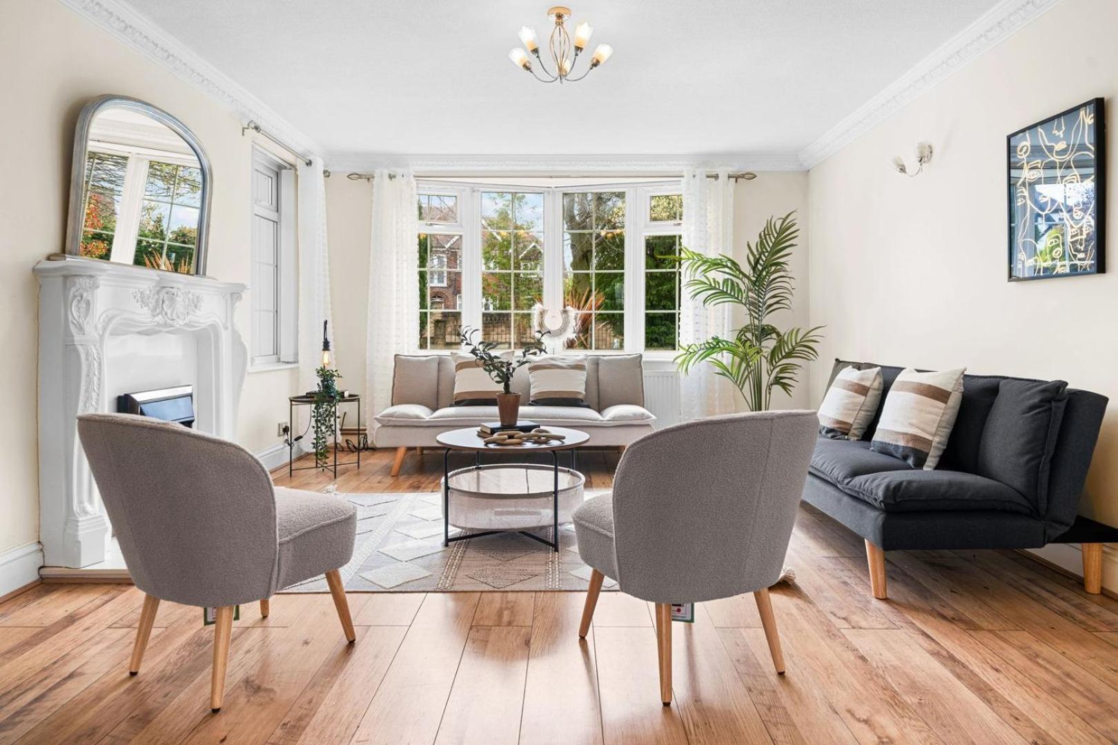 Spacious 5 Bedroom House ノッティンガム エクステリア 写真